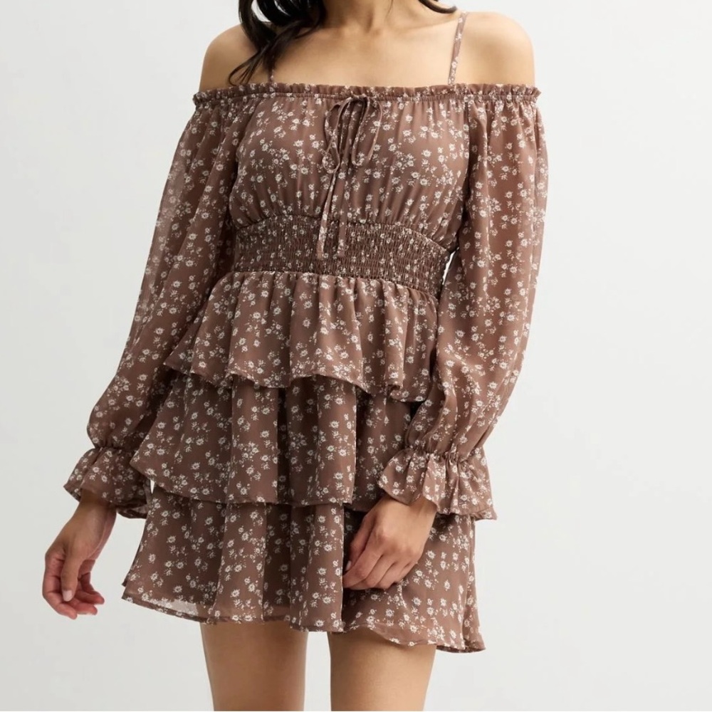 Harper and Ivy Brown Floral Long Sleeve Dress